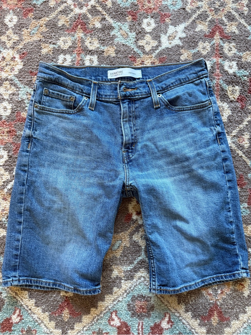 Signature Men’s Medium Blue Jean Shorts